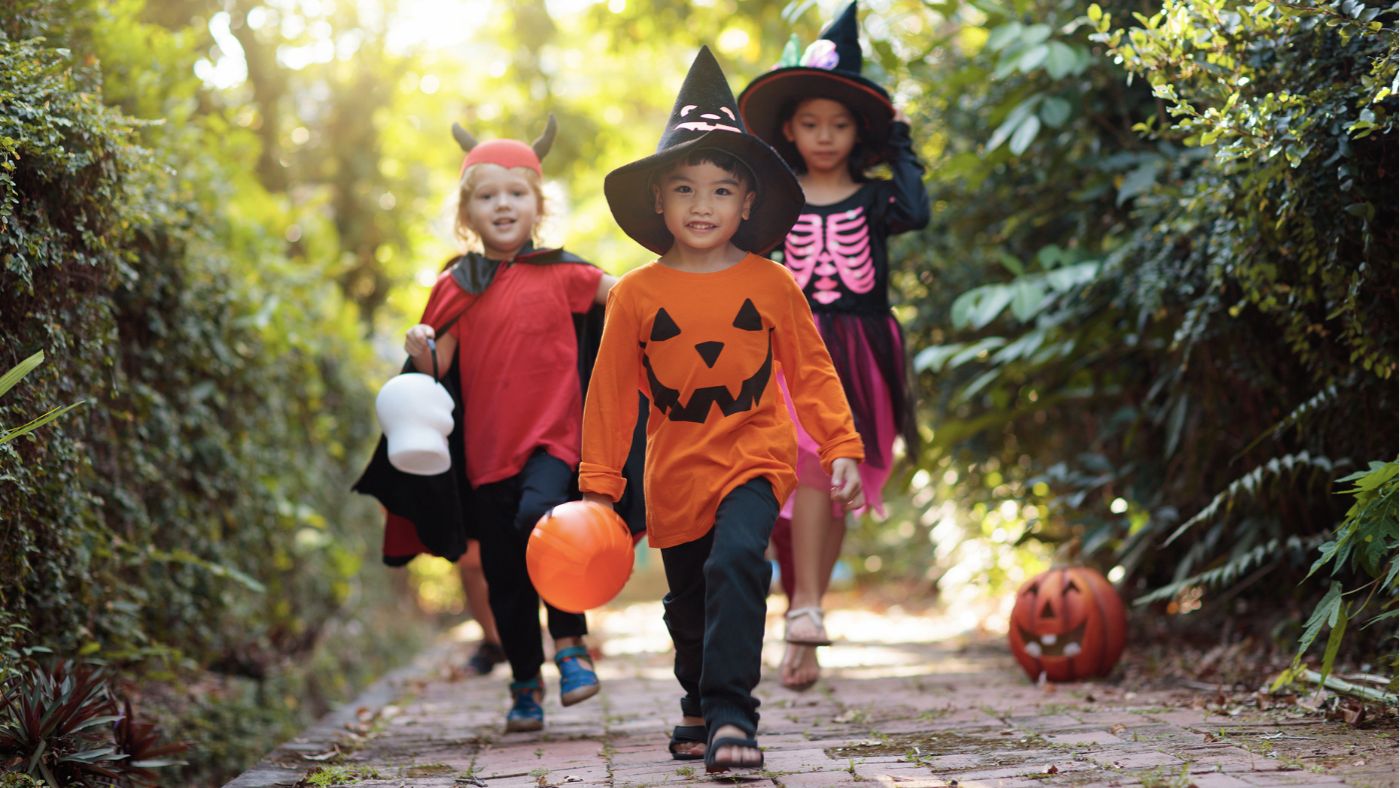 Spooktacular DIY Halloween Costumes for Kids with Klokbox